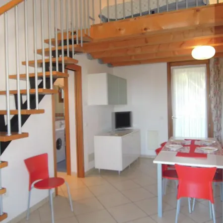 Villaggio Tulipano Апартаменти *